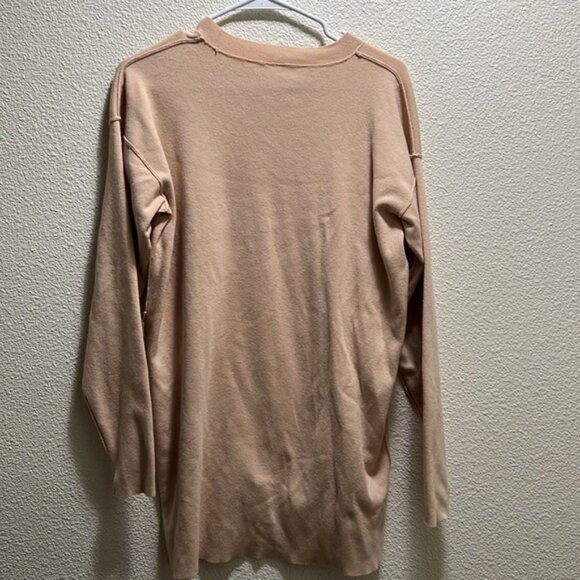 Free people long sleeve no size tag PTP 21 no belt and metal marked - Picture 4 of 5